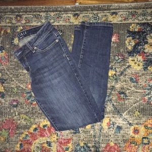 Aeropostale curvy skinny size 2 short jeans